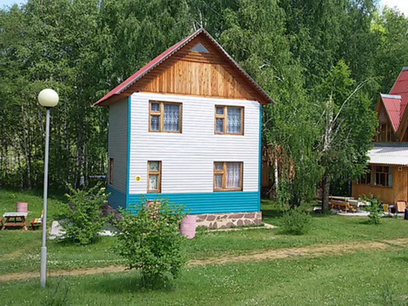 Лето, база отдыха