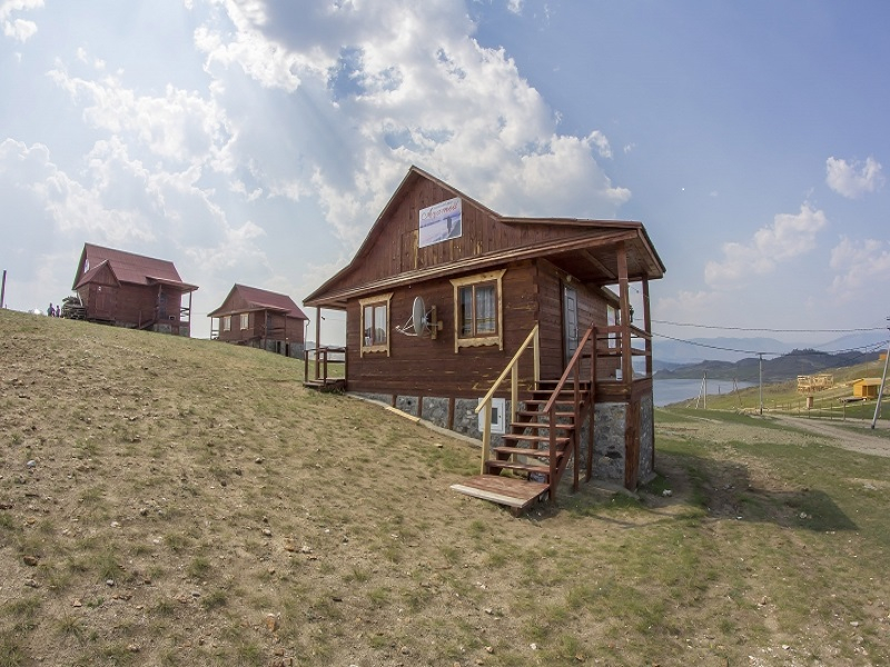 Азатей, гостиный двор