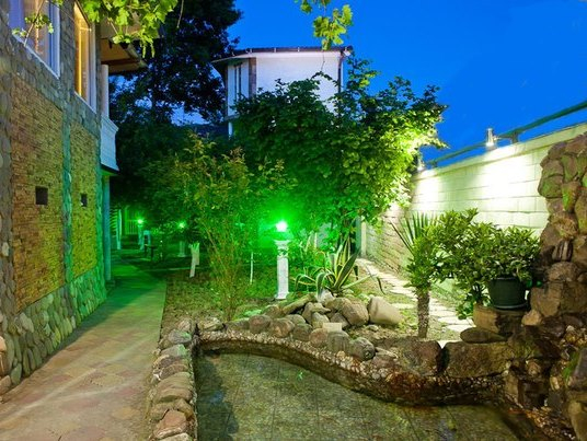 Золотой Ара, гостиница