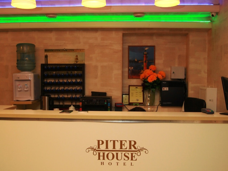Piter House, отель
