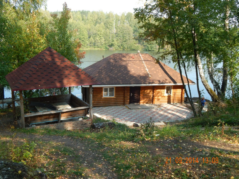 Хуторок Озерный, база отдыха